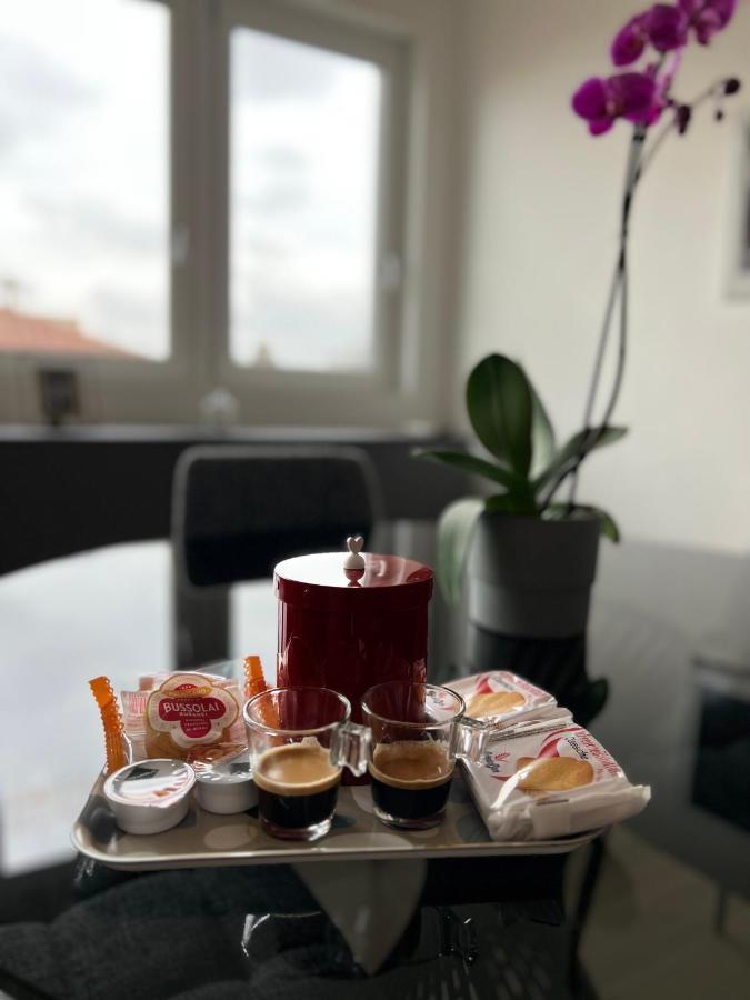 Mandi Mandi Cavour Apartment Udine Luaran gambar