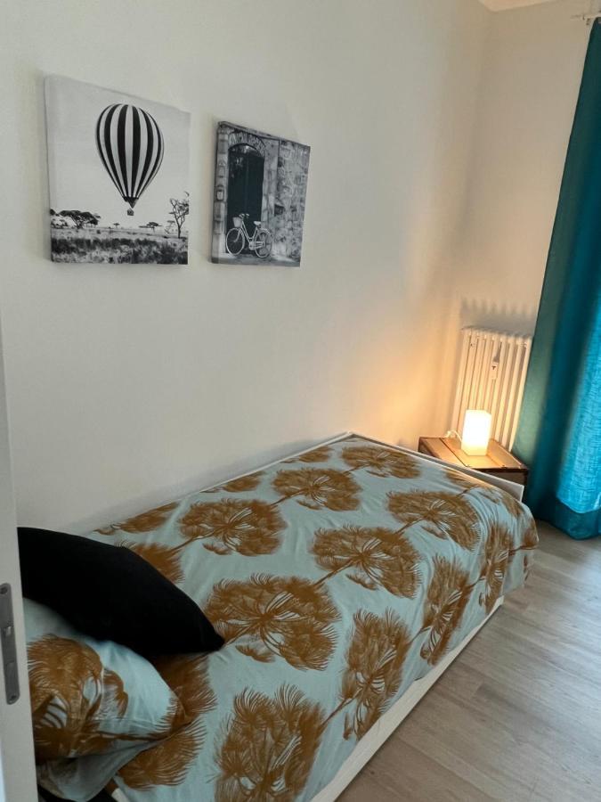 Mandi Mandi Cavour Apartment Udine Luaran gambar